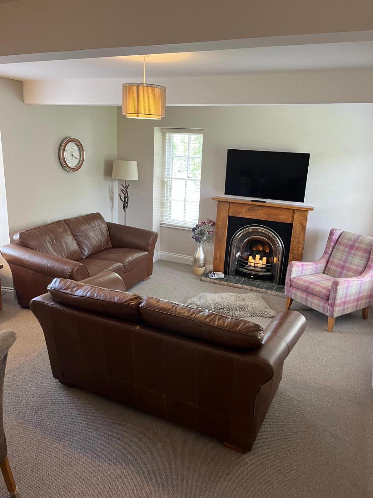 Menstrie Castle Stay สเตอร์ลิง ภายนอก รูปภาพ